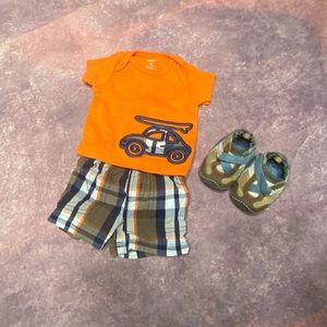 ✮ 3/$15 Newborn polo shorts set